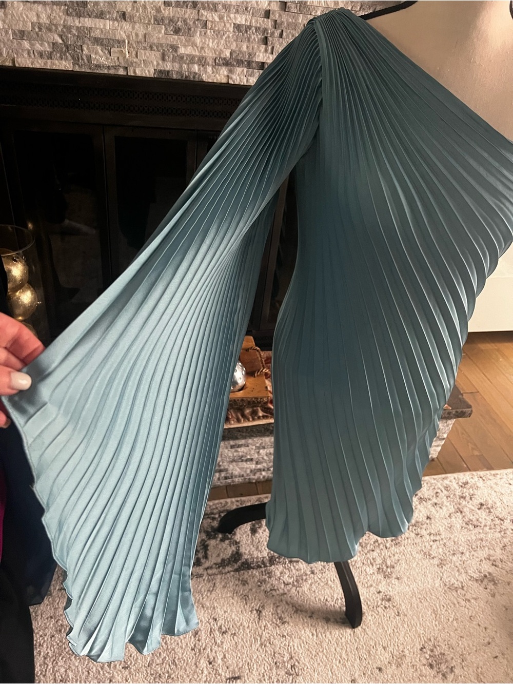Rene Ruiz- One-Shoulder Asymmetrical Pleated Skirt in Teal